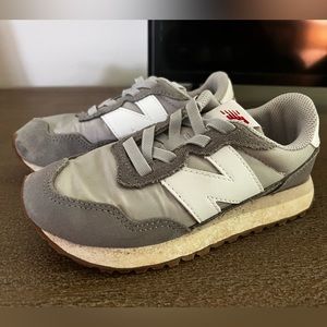 New Balance Kids Slip On Retro 237